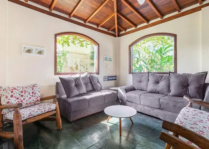 Casa Com 6 Suites, Piscina E Estacionamento
