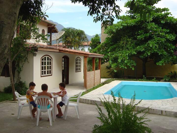 Casa Com 6 Suites, Piscina E Estacionamento *