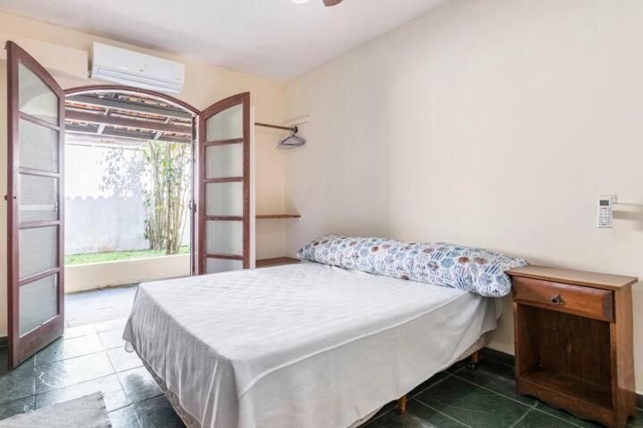 Casa Com 6 Suites, Piscina E Estacionamento Holiday home